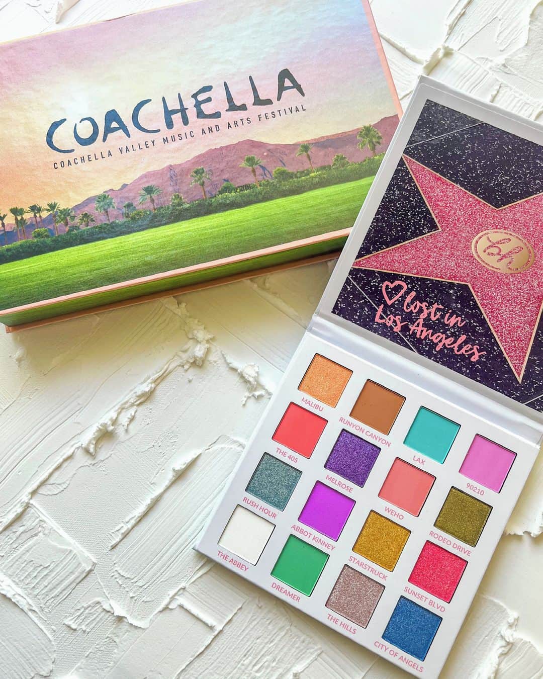 BH Cosmeticsのインスタグラム：「See you in Indio, besties 😏 Who's going to #Coachella?!⁣ ⁣ #bhcosmetics」