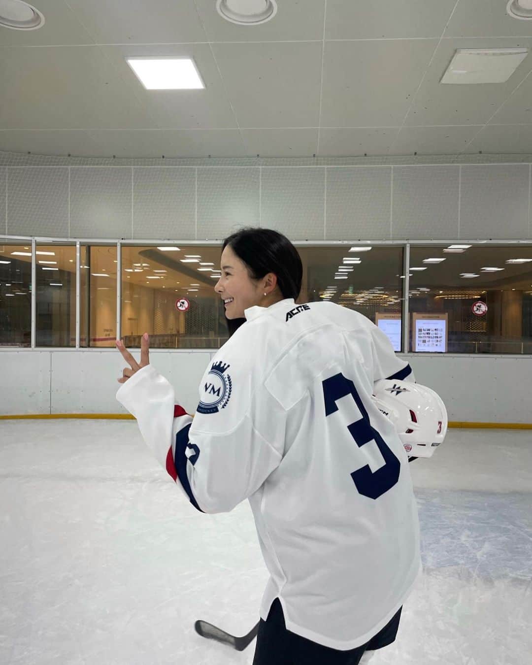 チョン・ジユのインスタグラム：「#🏒 #03」
