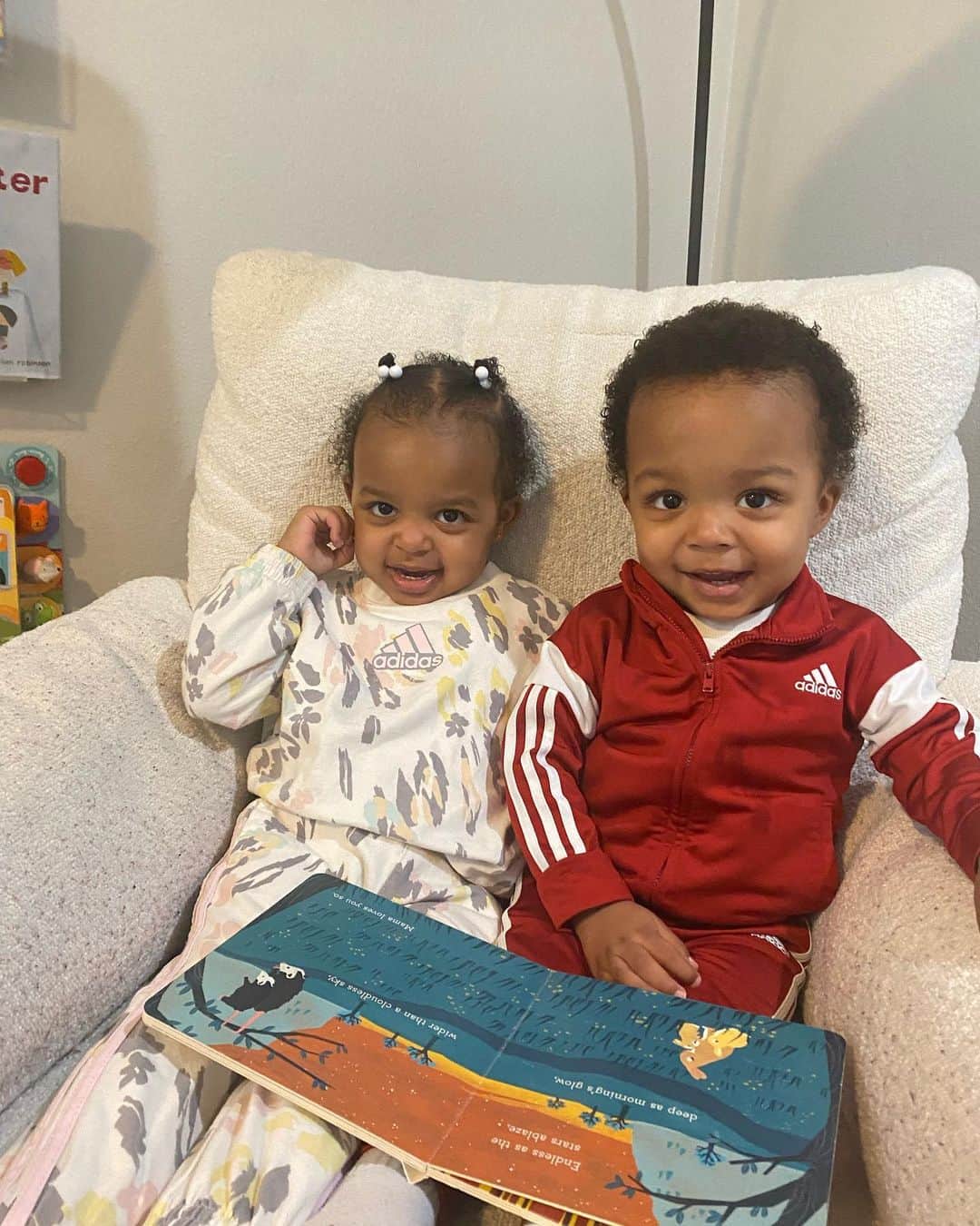 デイミアン・リラードのインスタグラム：「The most rewarding thing you will ever do. I love my babies! ♾❤️」