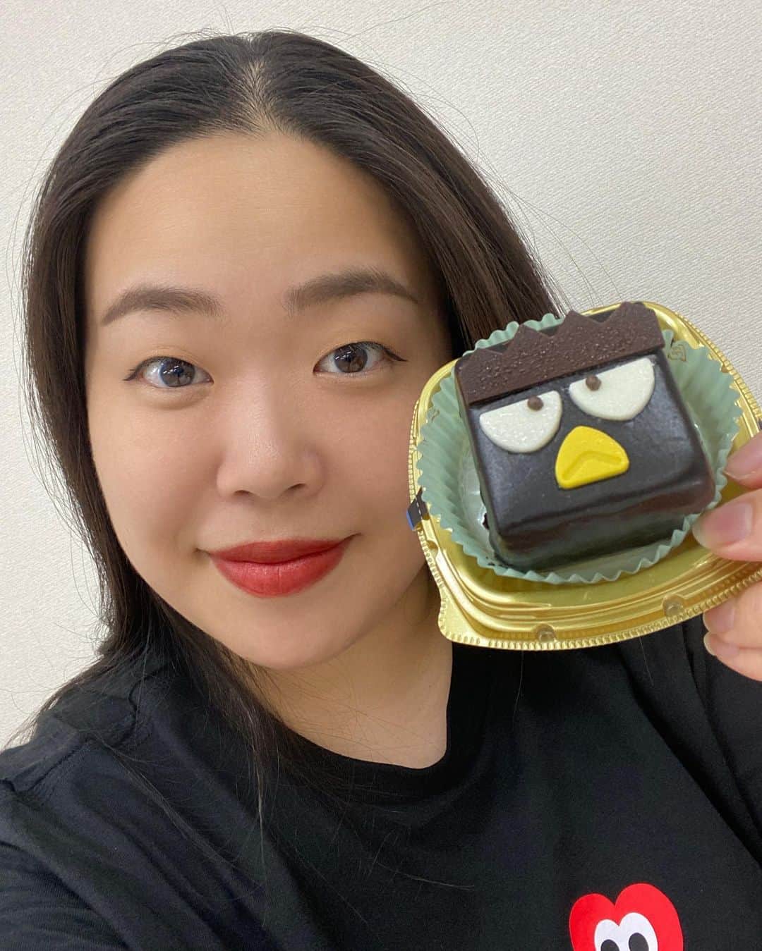 大納言光子のインスタグラム：「30周年おめでとう🎉🎉🎉  #バッドばつ丸 #バッドばつ丸ケーキ #サンリオ  #badbatsumaru  #sanrio」