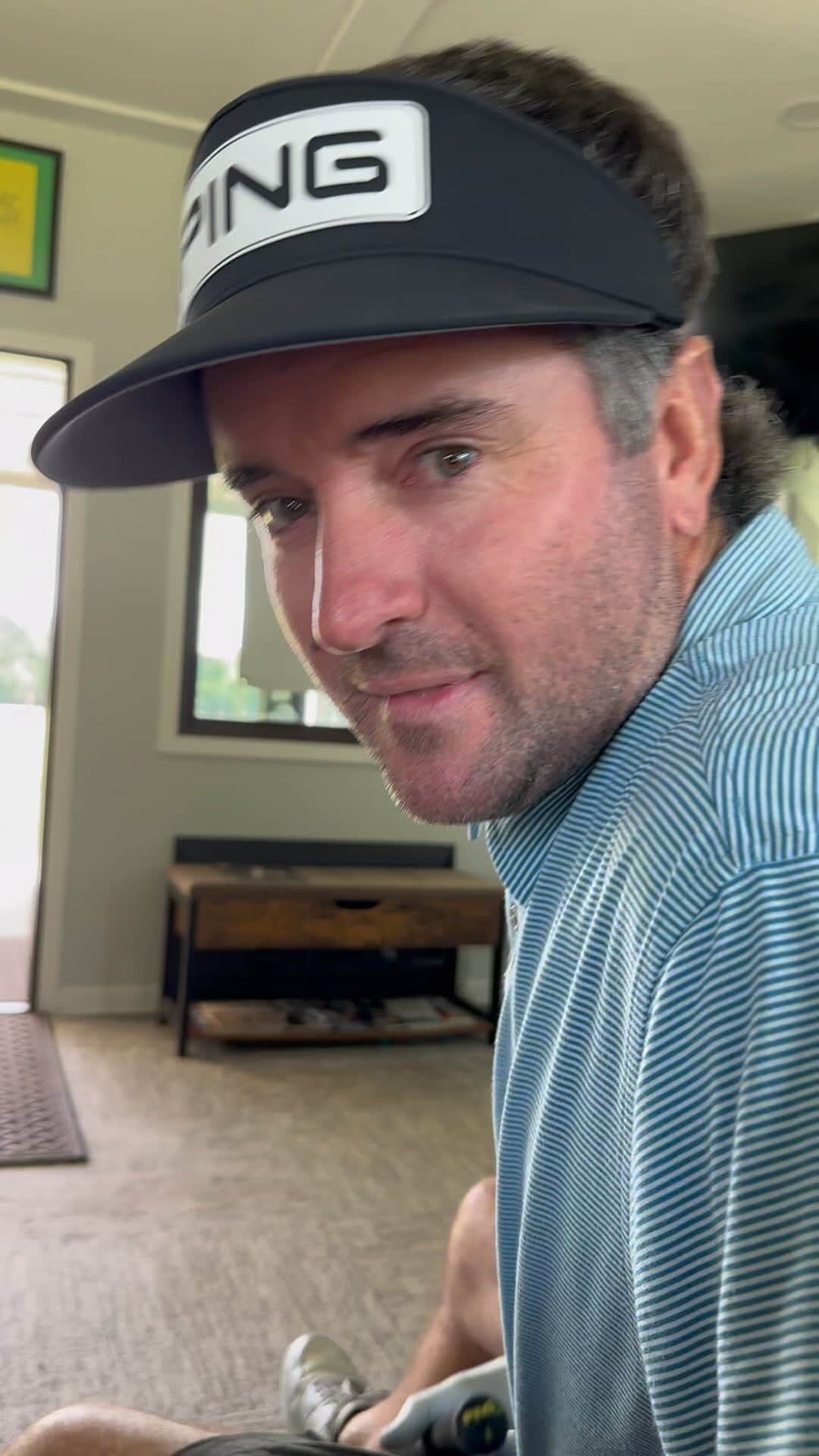 バッバ・ワトソンのインスタグラム：「Practicing at Da Range for Australia and Singapore! #easy #puttingstillneedswork #livgolfadelaide #livgolfsingapore #RangeGoatsGC #goatgang」