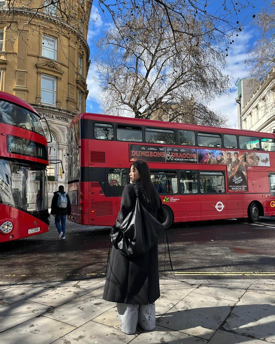 チン・インヒのインスタグラム：「🚗」