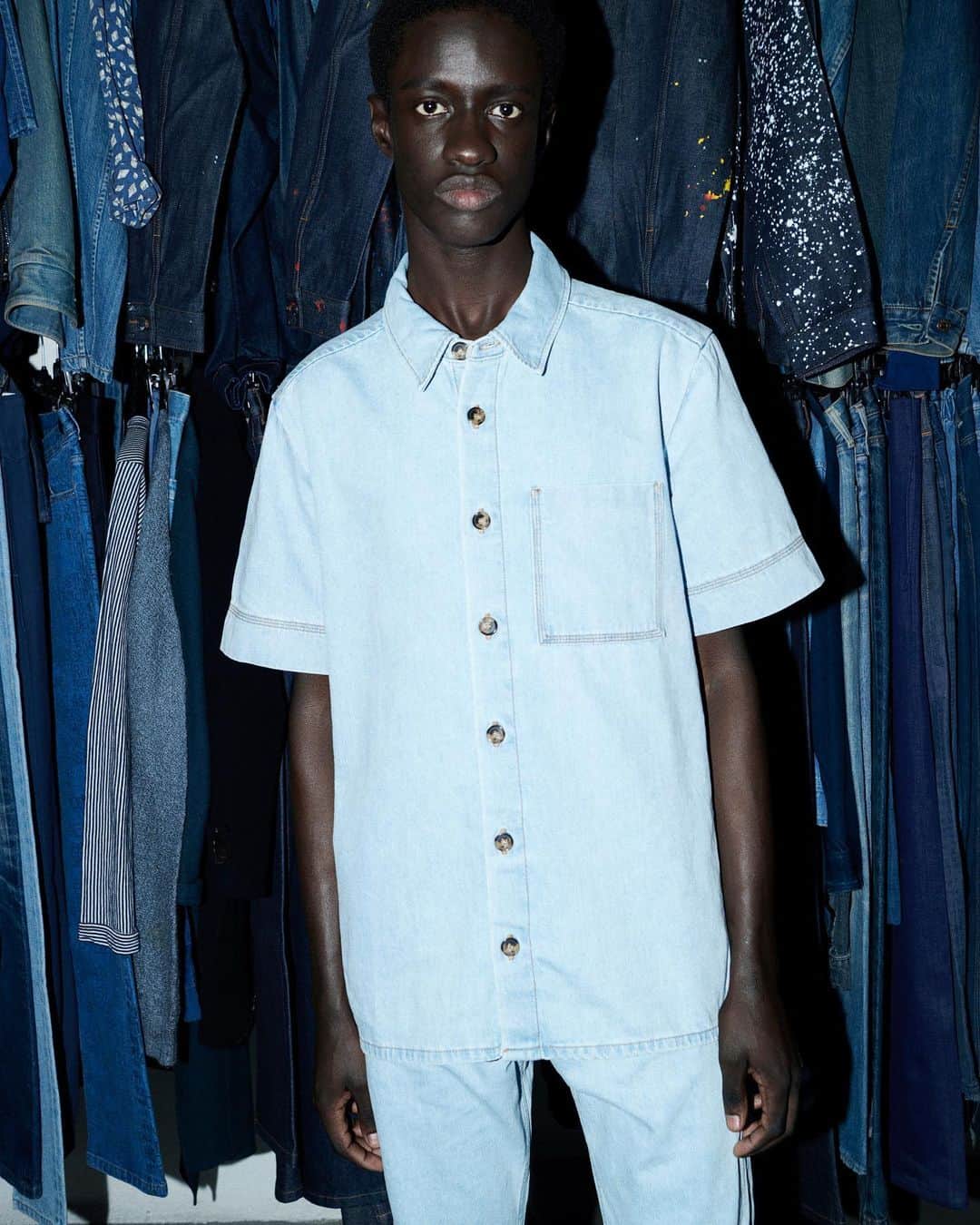 アーペーセーのインスタグラム：「The denim uniform gets a spring update with the Gil Shirt and Standard jeans in stonewashed denim.   Styled and Directed by @charlottecolletcollet and Photographed by @ciuftagram in the A.P.C. Archives located in Rue Royale in Paris.  #APCParis #APCDenim」