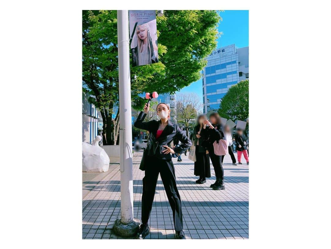 潘めぐみさんのインスタグラム写真 - (潘めぐみInstagram)「ドームへ、推しのライブを観に。  🖤BLACKPINK BORN PINK WORLD TOUR JAPAN💗  with Mariko Higashiuchi  #BLACKPINK #BLINK #BORNPINK #bornpinkworldtour #BLACKPINKinyourarea #japan #tokyo #tokyodome  本当に実在していた。  同じ時代に生きて、生きる力をくれて、本当にありがとう。  そして、マリ子、ありがとうね、ほんとうに。」4月13日 17時22分 - han_meg_han