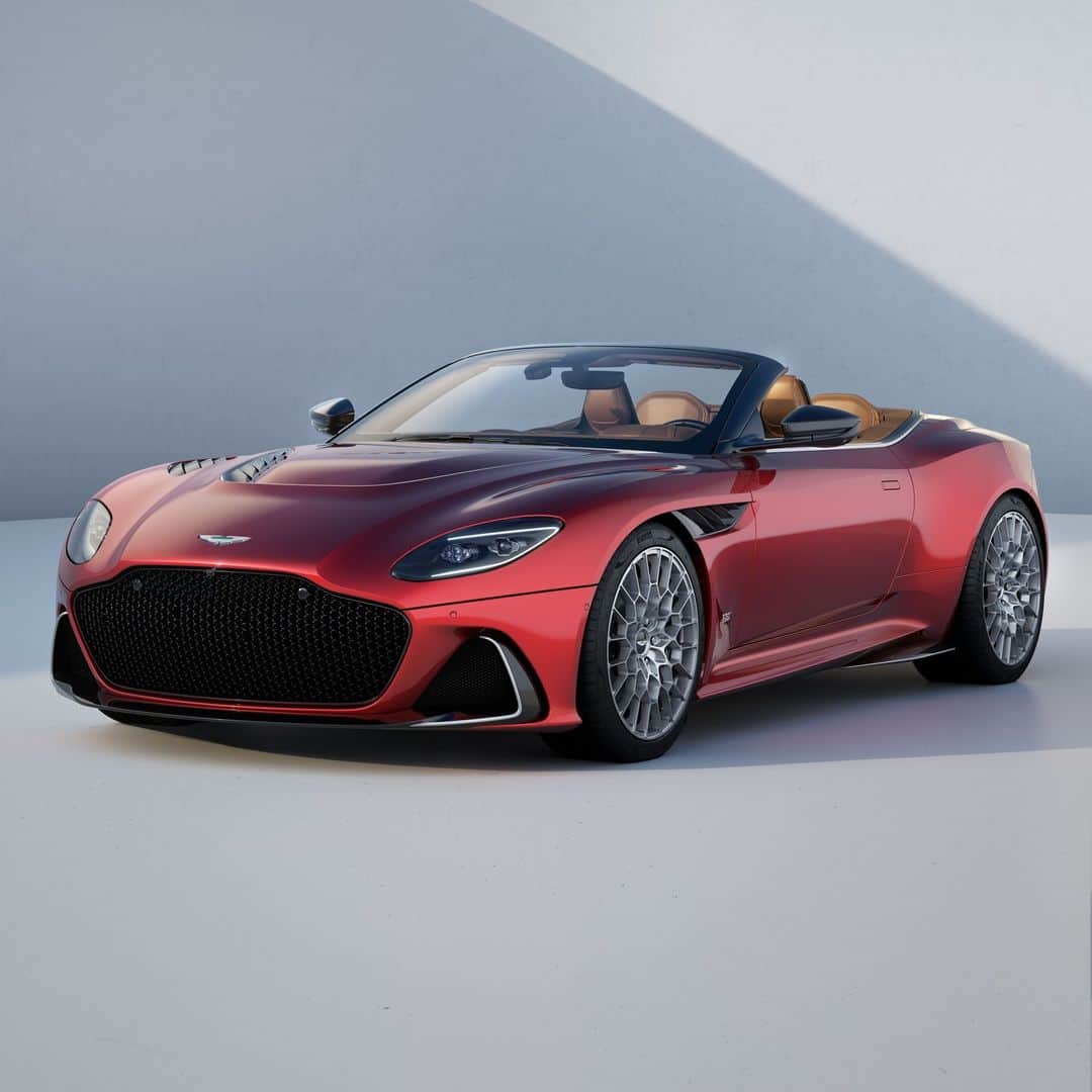 アストンマーチンのインスタグラム：「Introducing ultimate ferocity, in its most sensory form.  DBS 770 Ultimate Volante. The eye of the storm.  #AstonMartin #DBS770Ultimate #ULTIMATEFEROCITY」