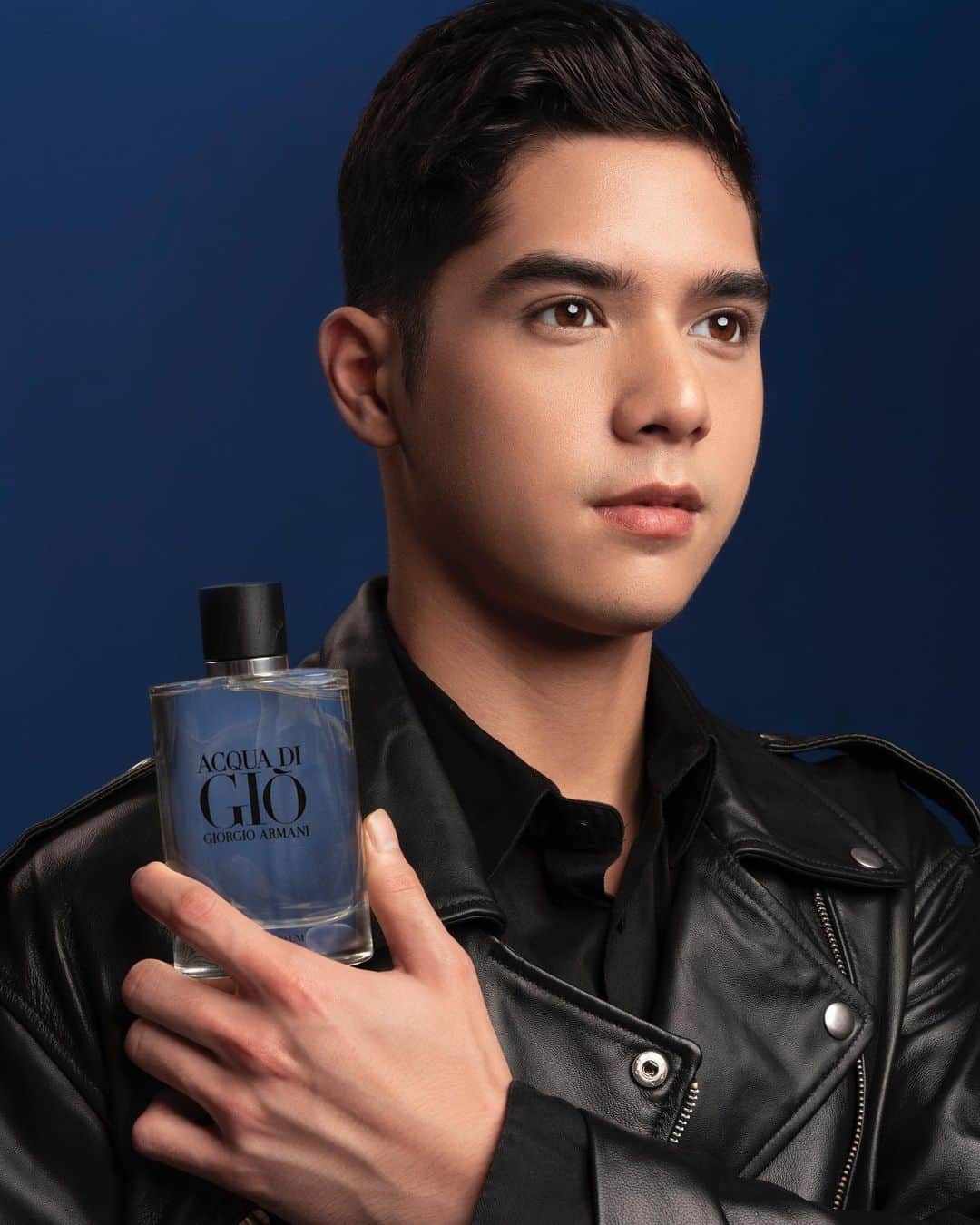 Al Ghazali Köhlerさんのインスタグラム写真 - (Al Ghazali KöhlerInstagram)「Acqua Di Gio has been my favourite fragrance for its long-lasting freshness. Celebrate the holy month with @armanibeauty’s new Limited Edition Acqua Di Gio Set, perfect gift for you and your loved ones. Available at the nearest stores.   #ArmaniBeautyID #ArmaniBeauty #AcquaDiGio」4月13日 18時21分 - alghazali7