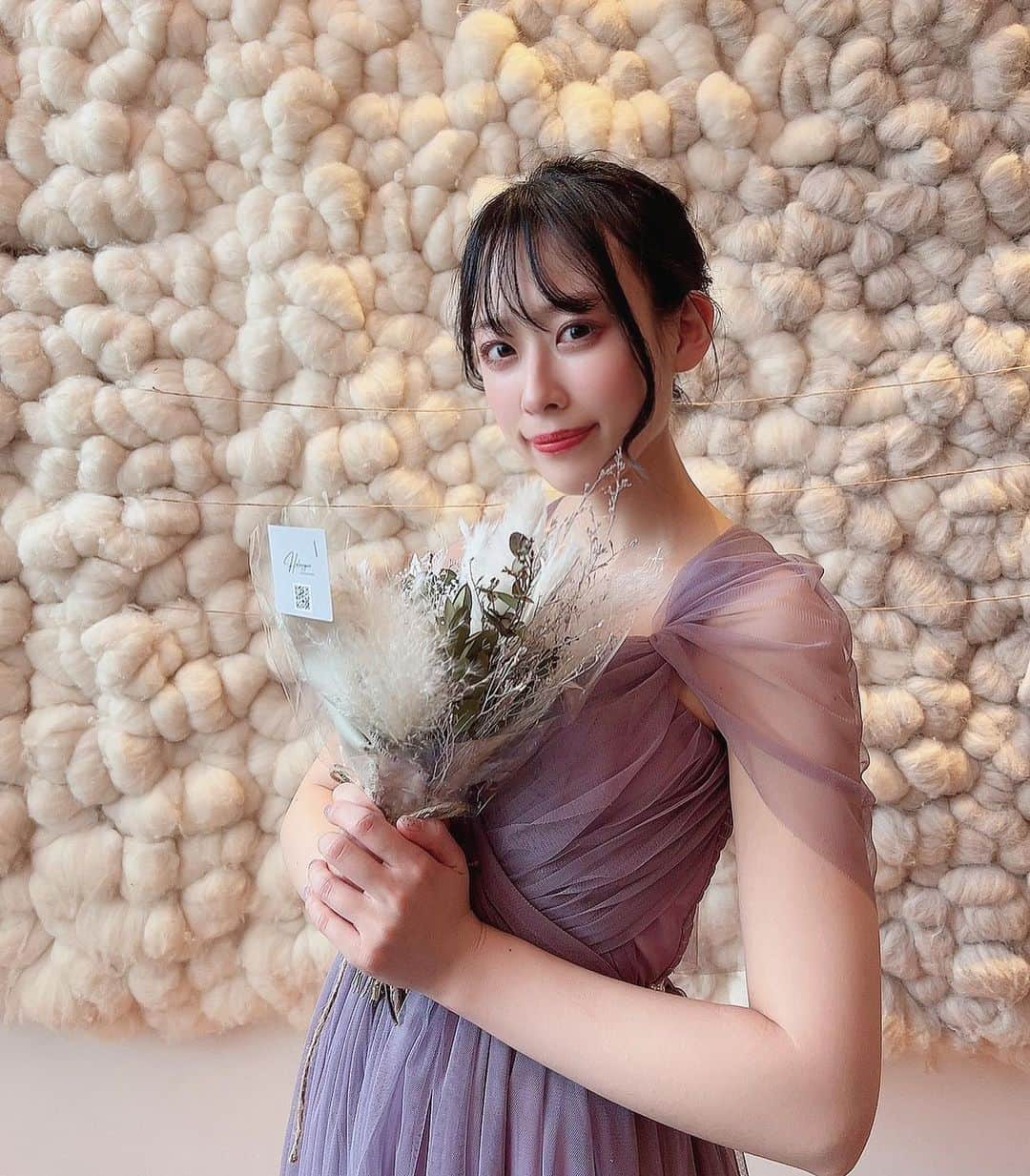 宮島小百合のインスタグラム：「#結婚式コーデ #結婚式 #結婚式ヘアアレンジ #ヘアアレンジ  ❤️」