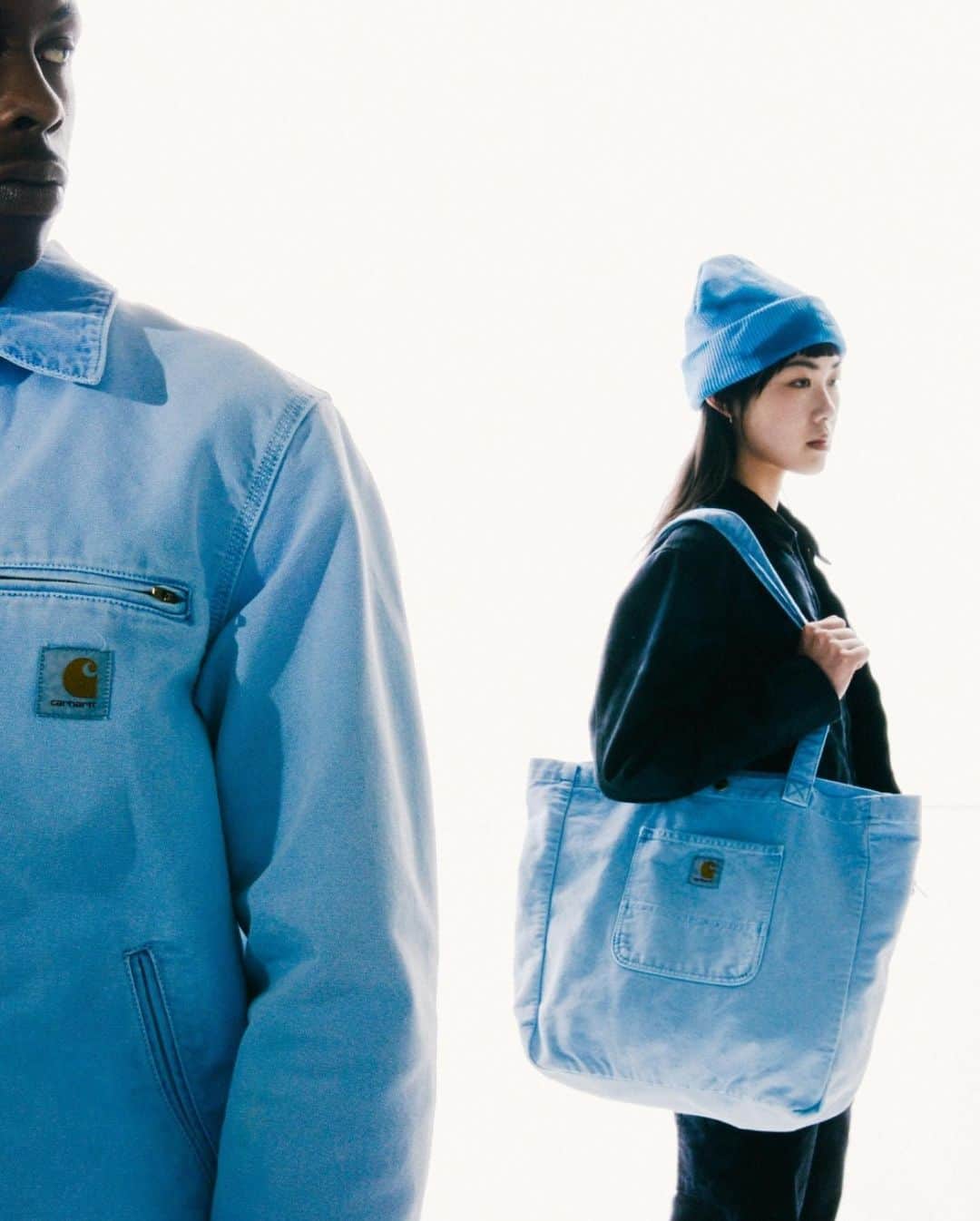 カーハートのインスタグラム：「S/S23 Icons Reworked : ブランドのコアとなる要素を現代のレンズでろ過し、馴染みのあるクラシックなプロダクト達を新たに表現しています。   LAを拠点に活躍するフォトグラファー・Yudo Kuritaが撮影したこのエディトリアルは、儚げな動きと抽象的な色彩でSS23コレクションを表現しています。   着用しているプロダクトは、全国のCarhartt WIP Store、Online Storeにてお買い求め頂けます。   Photographer: @yudo_kurita  Stylist: @elidad  Models: @nancy.lianghan , @michaelucian0 , @__petal__mgmt__   #CarharttWIP」