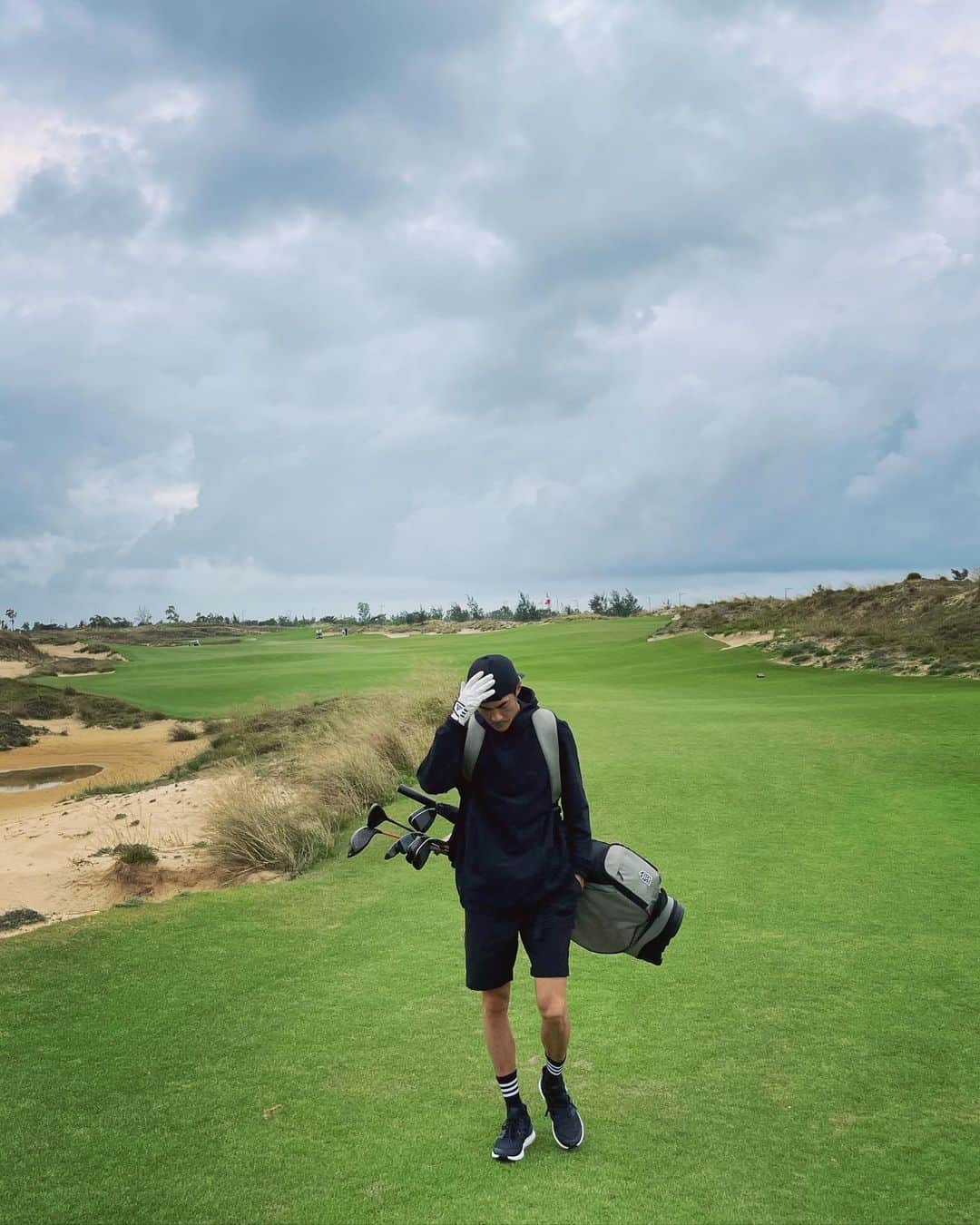 のインスタグラム：「내가 좋아하는 울트라부스트가 골프화로 출시 🎉🎊😃🏌🏻‍♂️⛳️💚💚💚 @adidasgolf #아디다스골프 #울트라부스트골프화」