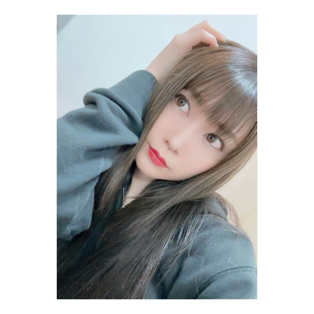 愛聖りさのインスタグラム