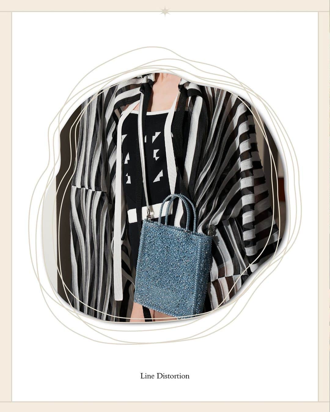 のインスタグラム：「Engineered with a contemporary approach of graphic stripe mixing in crisp technical yarns which are in shine and matte material, this #MetàEMetà coat is an epitome of modern and aesthetic. To add a contrast to the outfit, the ADESSO #WIREBAG in Cielogento is an unexpected note.  Shop the SS23 Collection now.  #ANTEPRIMA30 #SpringSummer2023 #SS23 #ANTEPRIMA #WIREBAG #MilanStyle #Milan #MilanFashion #Miniature #MicroBag #MiniBag #CraftBag #CrochetBag #Handcraft #KnitBag #WorkBag #ItalianDesign #Craftmanship #アンテプリマ」