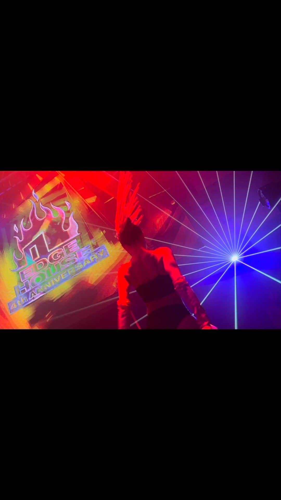 HARUKA IS BAZOOKAのインスタグラム：「23.04.07 @womb_tokyo  @edgehouse_tokyo  4th anniversary . これもまた完璧です🔥 . @cjd_haruka  #bazooka#cjd_harka#dance #dj#edm#music#club #HZKS戦隊 #バズ #ちーむばずーか#teambazooka #bomb#ボム」