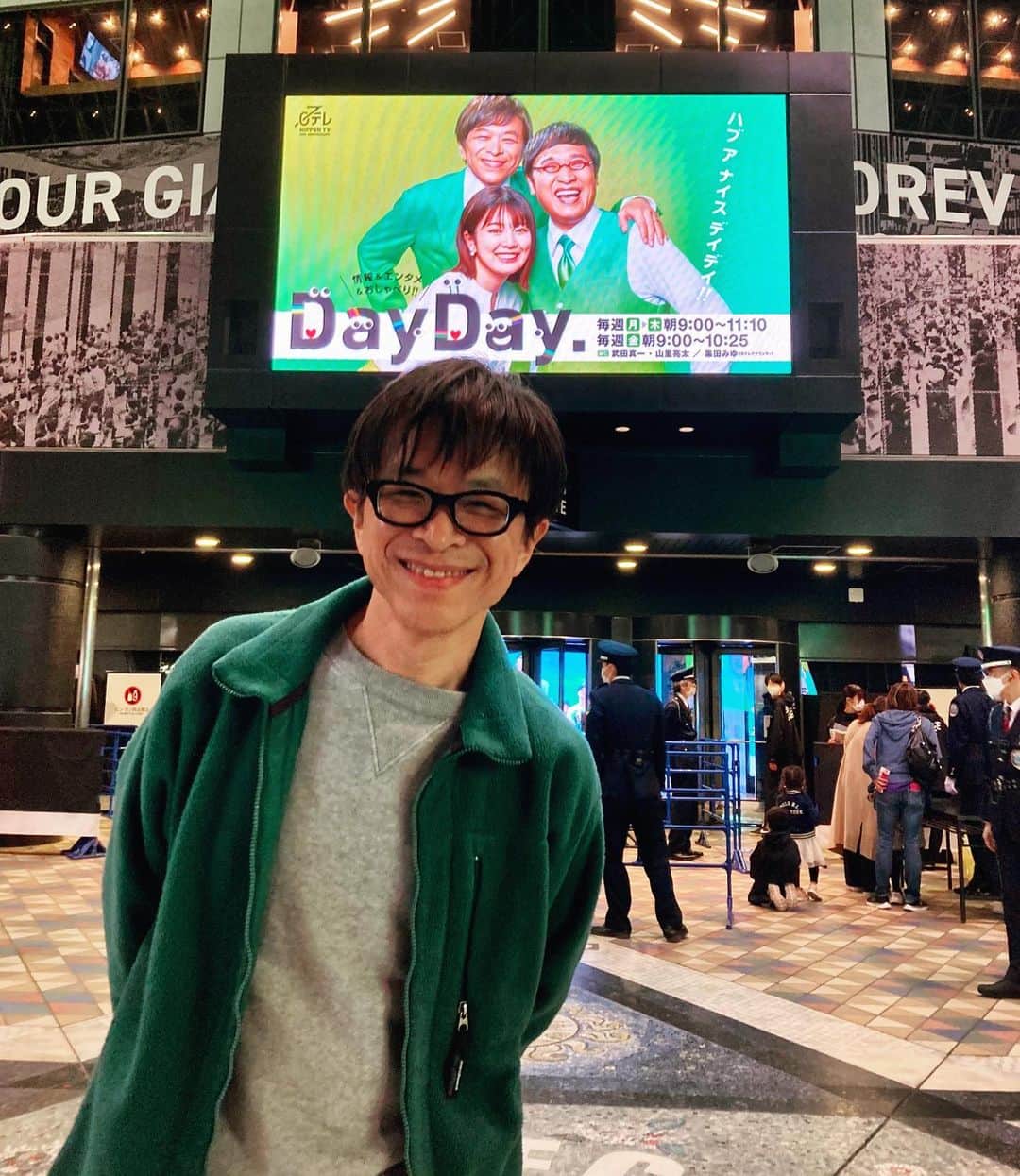 のインスタグラム：「今夜は「DayDay.ナイター」。 伝統の巨人vs阪神戦にDayDay.が提供させて頂きました。始球式は黒田みゆアナウンサー。めっちゃキュートなスリーバウンドの豪速球でした。」