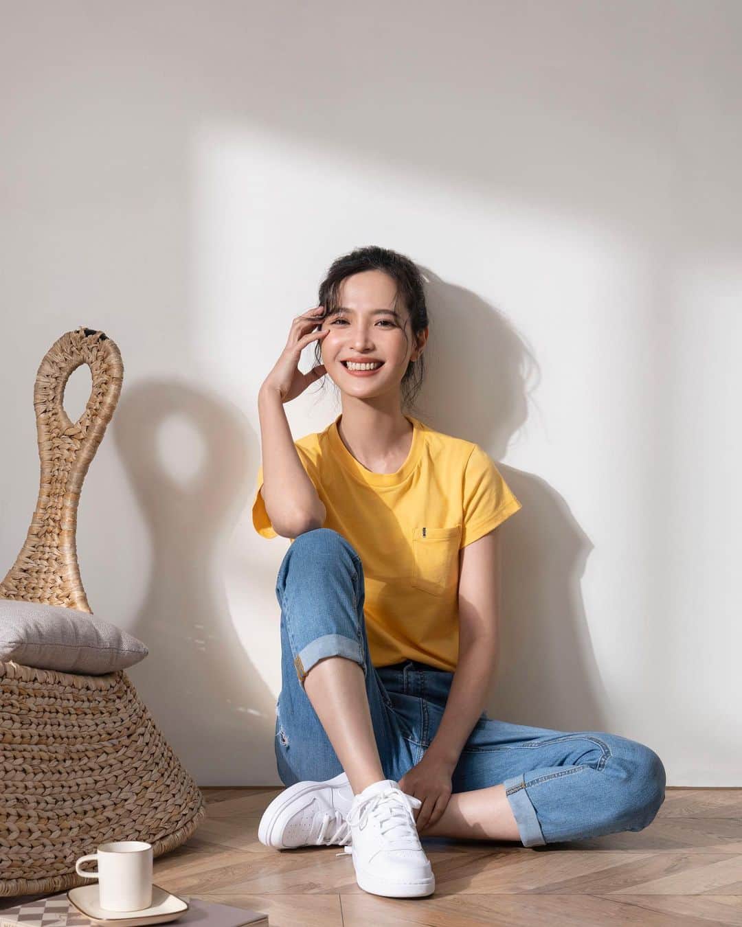 吳子霏（Ellen Wu）のインスタグラム：「⁡ 7th island全新上市 很榮幸這次擔任品牌大使 ⁡ 跟著 @7th_island 團隊 將最舒適的日常搭配分享給大家 ⁡ 一起 #隨時隨性 隨時好看自在 ⁡ #wearcasualstaychill #品牌大使吳子霏」