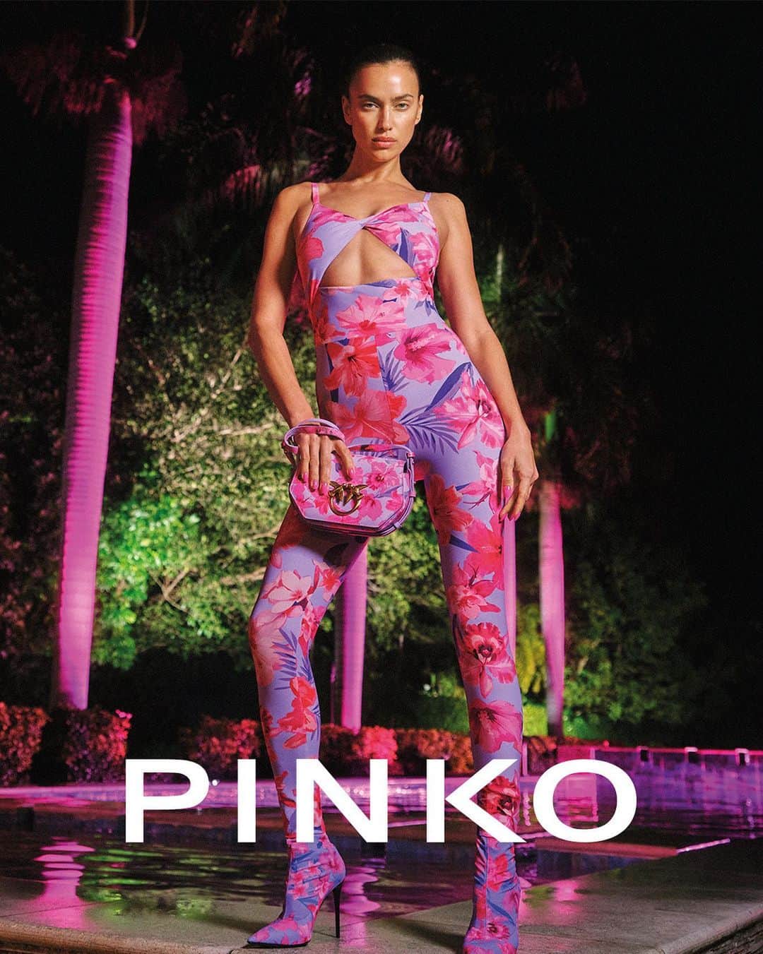 PINKOさんのインスタグラム写真 - (PINKOInstagram)「Maybe we’ll stay here forever… if you’re looking for us and @irinashayk, you’ll find us here in #PINKO Neverland. #SS23  Art Direction: @riccardoruini @ruinistudio Photographer: @briannalcapozzi Styling: @vittoriacerciello」4月13日 21時18分 - pinkoofficial
