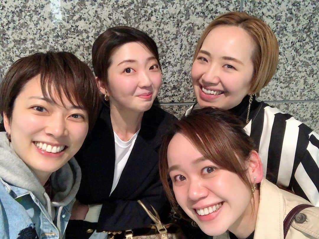 貴千碧さんのインスタグラム写真 - (貴千碧Instagram)「少し前に もえ、かなちゃん、もんちと4人で🤤✨🙏  . . #ずっと#笑ってた#笑った記憶しかない#笑 そんな中で半分は#めちゃくちゃ#真剣な話#笑いながら　笑笑🤣🤣 #あなたたち#最高だわ　❤️‍🔥❤️‍🔥❤️‍🔥」4月13日 21時16分 - ao_takachi