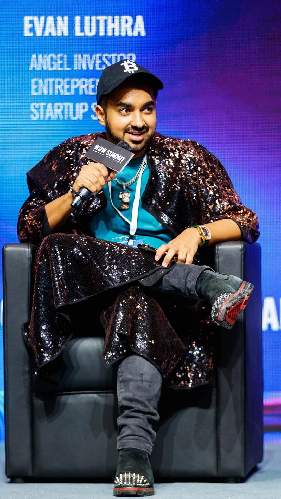 エヴァン・ルースラのインスタグラム：「I’m a rockstar, no politician 🎸, But let me share this clear vision 🔮, Future’s run by gov’s that support 🤝, Innovators, the creative sort 🧠.  Lead the charge, regulate right ⚖️, Keep the brightest minds in sight 👀, Don’t let ‘em slip to other places 🌎, Embrace change, win the races 🏆.  Yo, listen up, this ain’t a joke 😎, Gov’s gotta step up, or they’ll choke 😵, Support the future, and we’ll all thrive 🚀, Innovation’s how we’ll survive 🌟.」