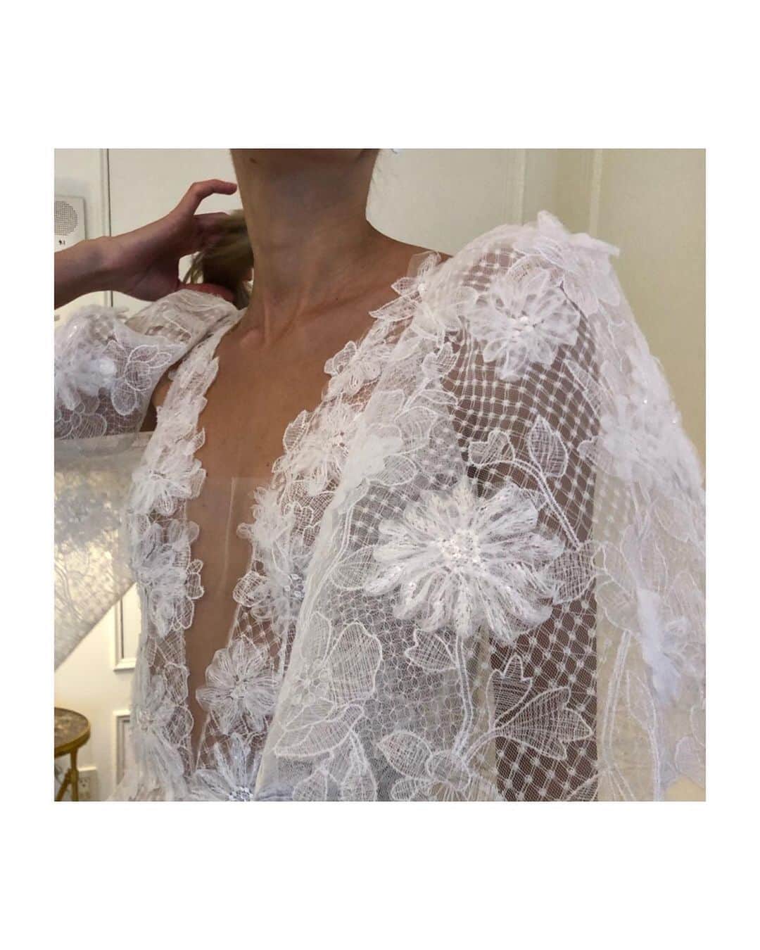 NOVARESE Dress Officialのインスタグラム