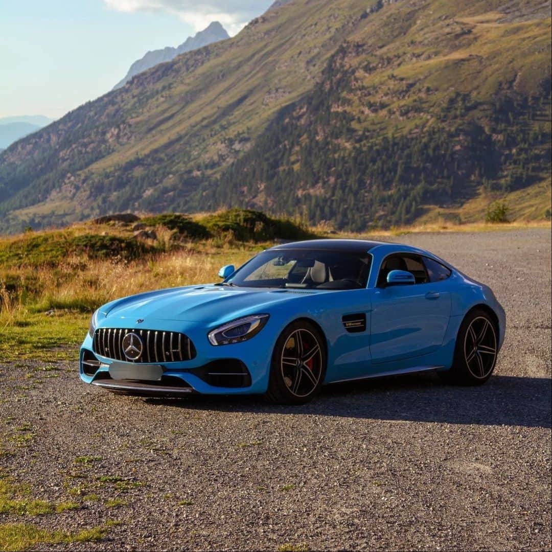 Mercedes AMGのインスタグラム：「Take it all in. The Mercedes-AMG GT, standing with confidence among the most gorgeous landscapes of the world.  📸 @julian.m04​  #MercedesAMG #AMG #AMGLife #AMGThrill #GT #MyAMG」