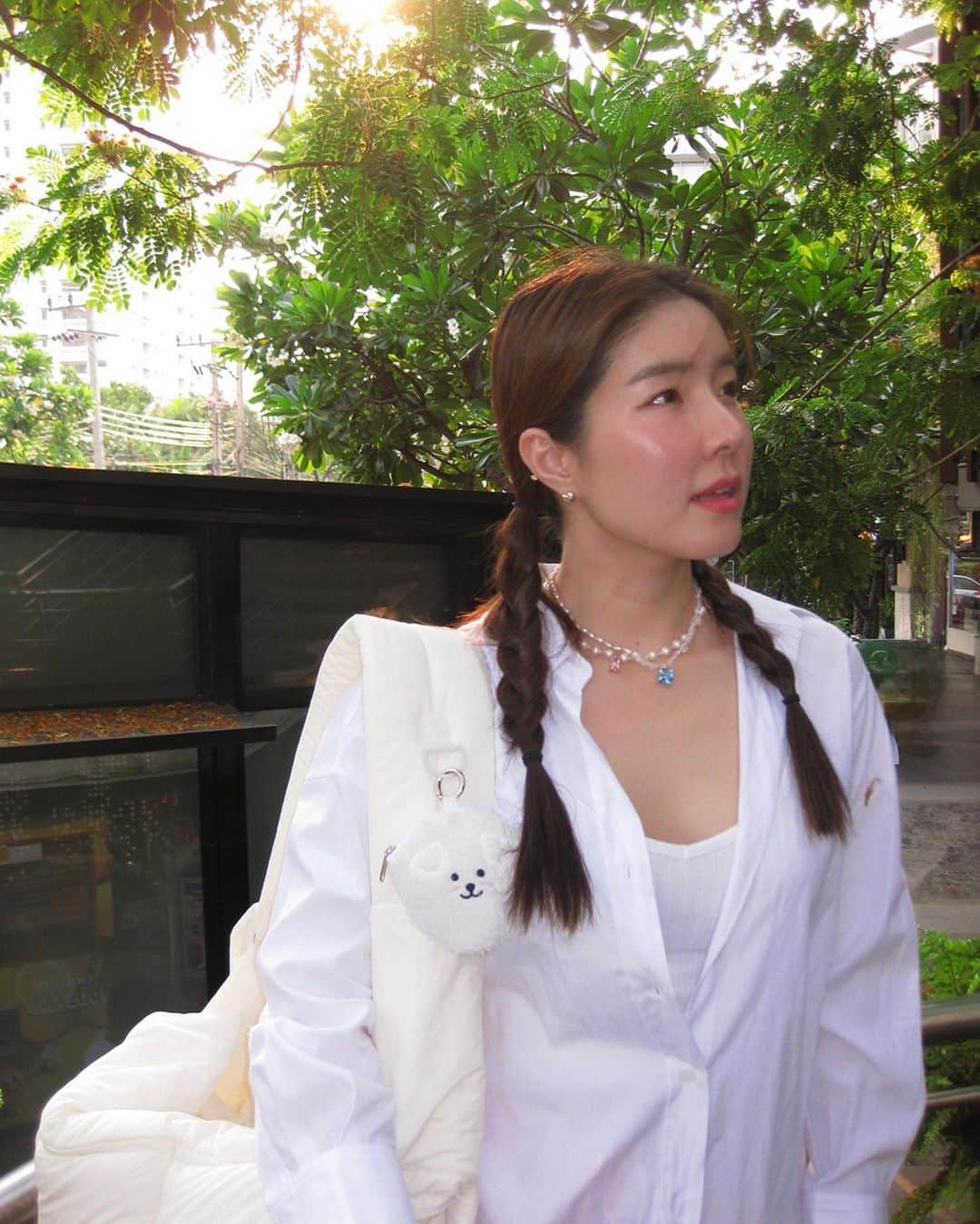 GYEON SEOさんのインスタグラム写真 - (GYEON SEOInstagram)「_* feels like back to 90s 📷 . . Happy Songkran everyone 💦 #gomdorishotz」4月13日 22時30分 - queengyeon