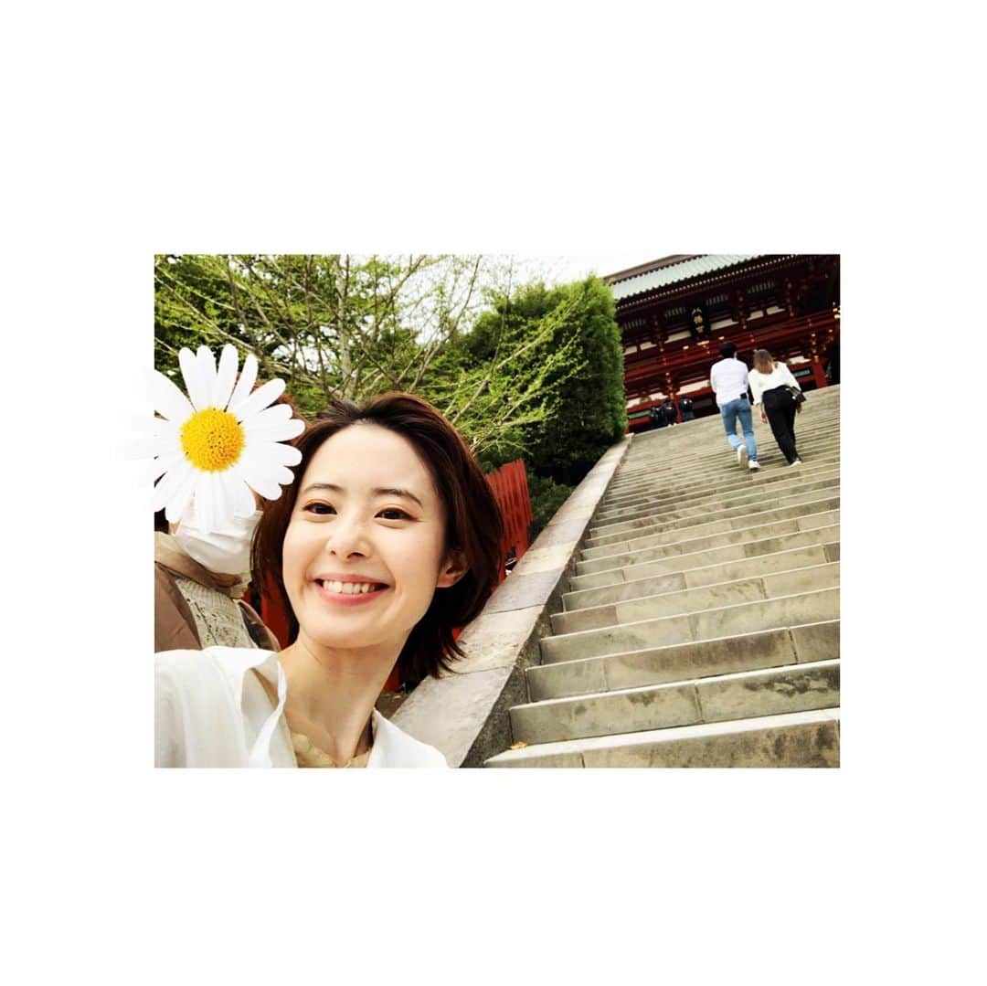 白石糸のインスタグラム：「. パート3🎥 . 母との鎌倉♧ . 良き春です。」