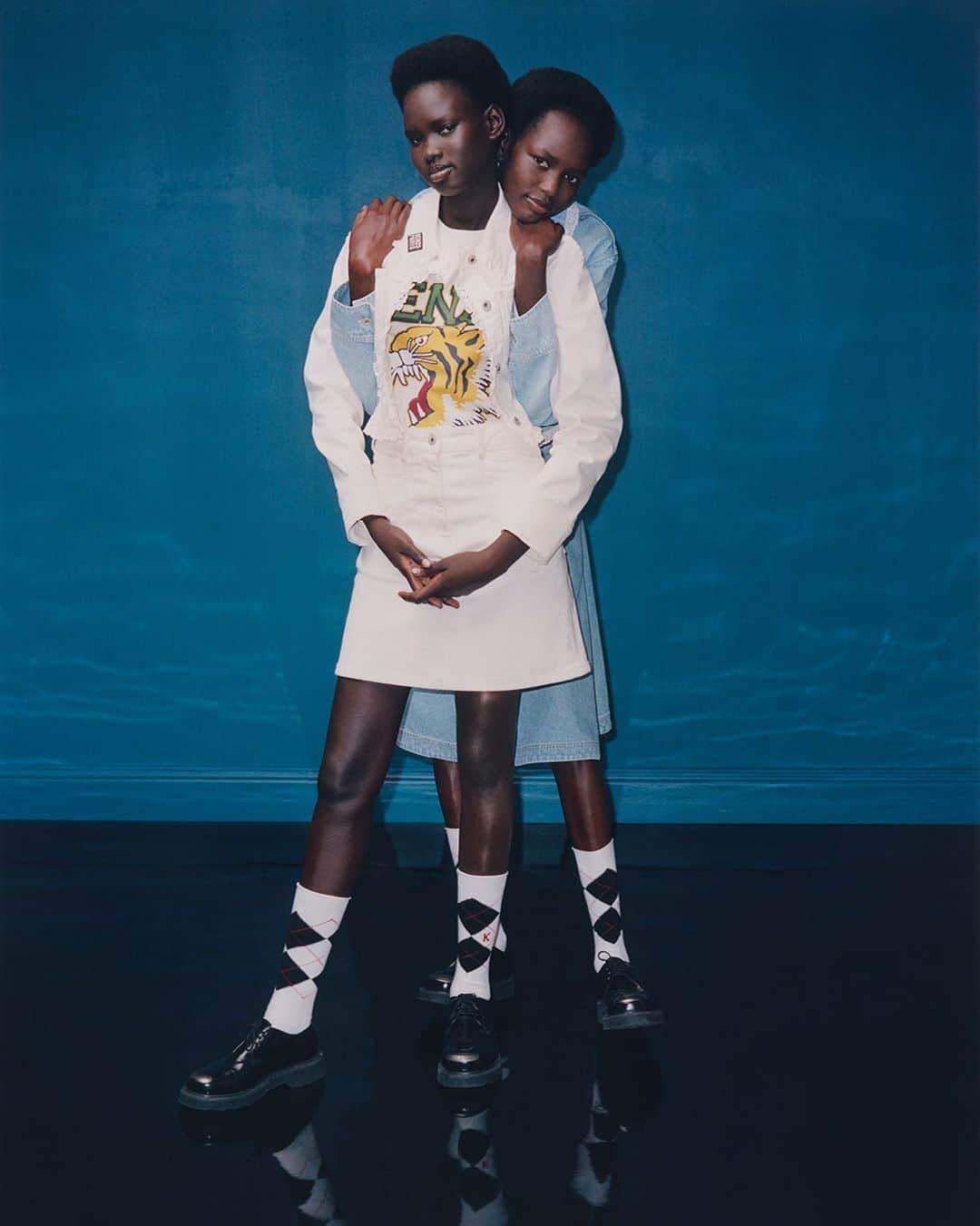 ケンゾーのインスタグラム：「KENZO Varsity Jungle a playful line that embodies the House's commitment to community and belonging.  Discover more on KENZO.COM」