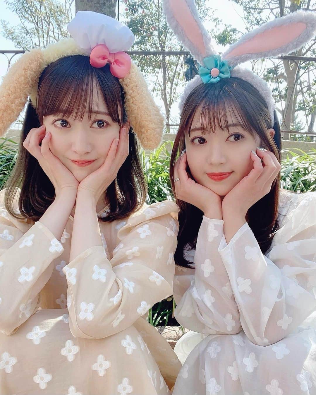 浜田コウさんのインスタグラム写真 - (浜田コウInstagram)「りさちゃんと🐰🐶💕 りさちゃんとディズニー行くん5回目くらいかな？たくさん一緒に行けて嬉しい〜仲良し🥰  #ディズニーシー#disneysea#ダッフィーフレンズ#ステラルー#クッキーアン#お揃いコーデ#honeymihoney」4月13日 23時19分 - kou0929