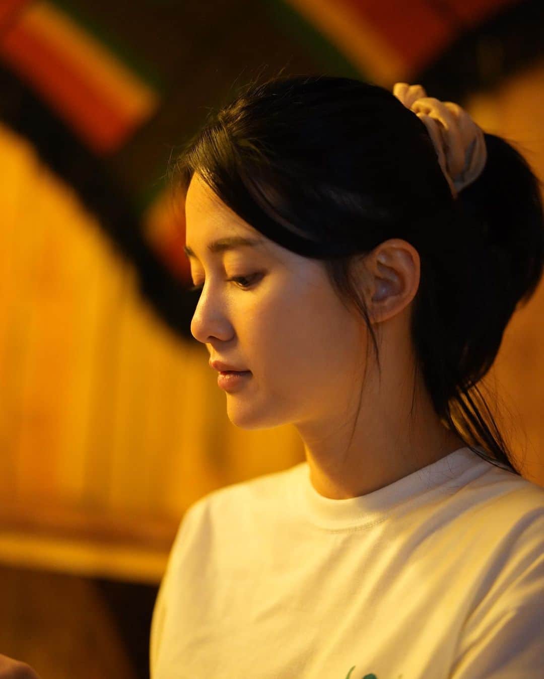 ナム・ボラのインスタグラム：「인물 사진은 좋은 카메라로…📷」