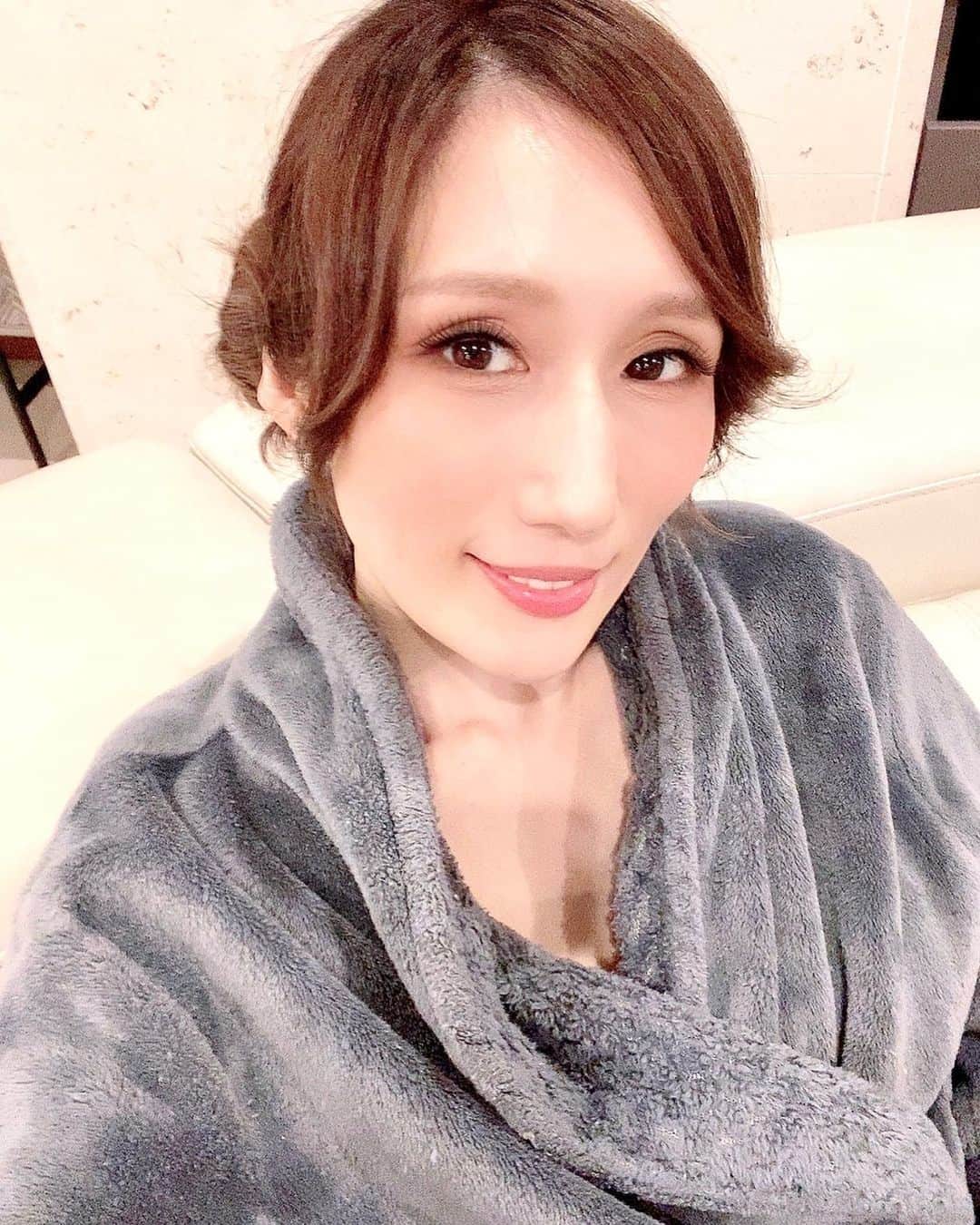 JULIAさんのインスタグラム写真 - (JULIAInstagram)「☆ Today, 4/13, it's our 13th anniversary of our debut, our 14th year💖 Thank you for your support in the 14th year😊  今天4/13，我們出道13週年，14週年💖 感謝您14年的支持我😊  今天4/13，我们出道13周年，14周年💖  感谢您14年的支持我😊  4/13 오늘 우리 데뷔 13주년 14주년이야💖  14년 동안 많은 응원 부탁드립니다😊」4月13日 23時34分 - julia_cmore_official