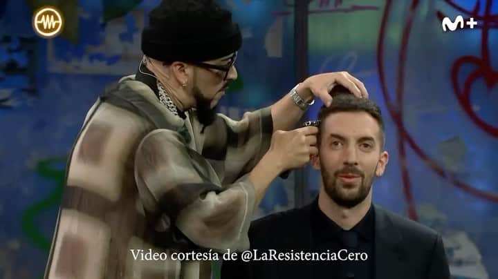 ヤンデルのインスタグラム：「España 🇪🇸 son un fenómeno 💪🏻 la he pasado de maravilla con todos ustedes! Gracias a los medios por decir presente  #Yandel150 #Resistencia」