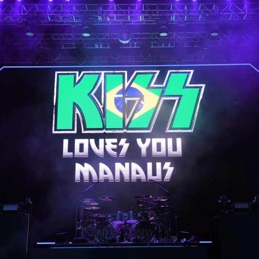KISSのインスタグラム：「MANAUS! You were AMAZING last night! We Love You!」