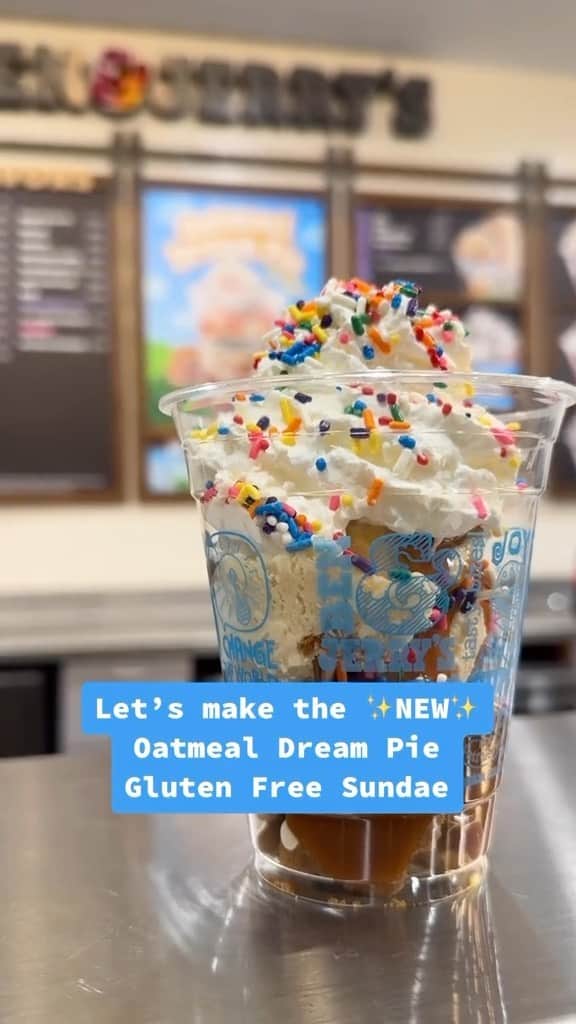 のインスタグラム：「NEW #glutenfree sundae just dropped! Look for the Oatmeal Dream Pie Sundae at your nearest Scoop Shop. Link in our bio! #benandjerrys #icecream #icecreamsundae #dessert #scoopshop #lookinggood #yummy #reels #foryou」