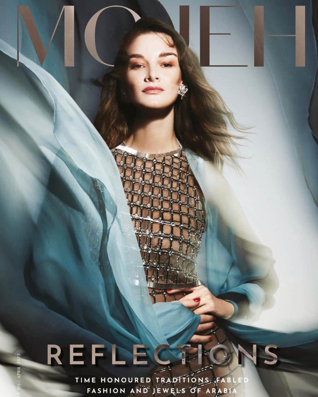 OPHELIEのインスタグラム：「Always a honor to be chosen to feature on a magazine’s cover 🤍💙 @mojeh_magazine」