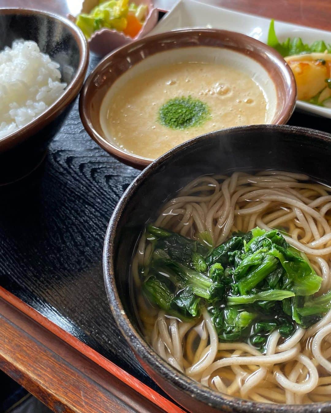 mimさんのインスタグラム写真 - (mimInstagram)「初高尾山いったよ  お団子🍡食べたからプラマイゼロ！」4月9日 19時58分 - mim_11_11