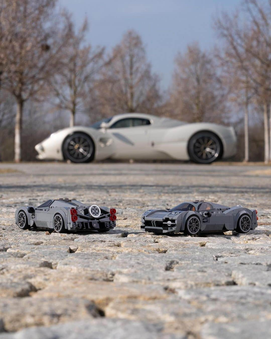 LEGOさんのインスタグラム写真 - (LEGOInstagram)「Let the adventure begin with 249 pieces! The LEGO Speed Champions Pagani Utopia is now available.  #LEGO #Pagani #PaganiUtopia」4月9日 20時02分 - lego