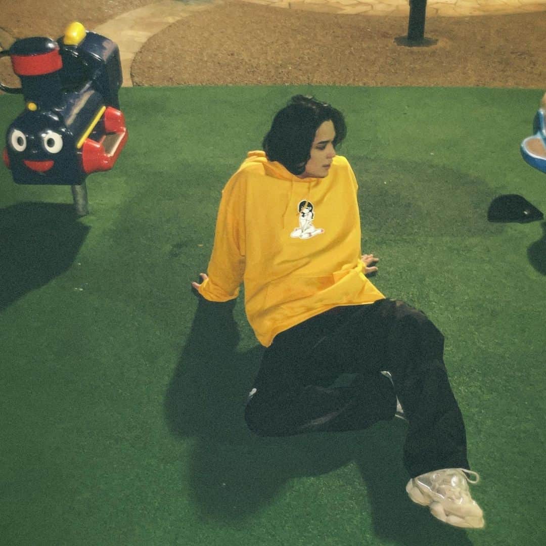 のインスタグラム：「🛹」