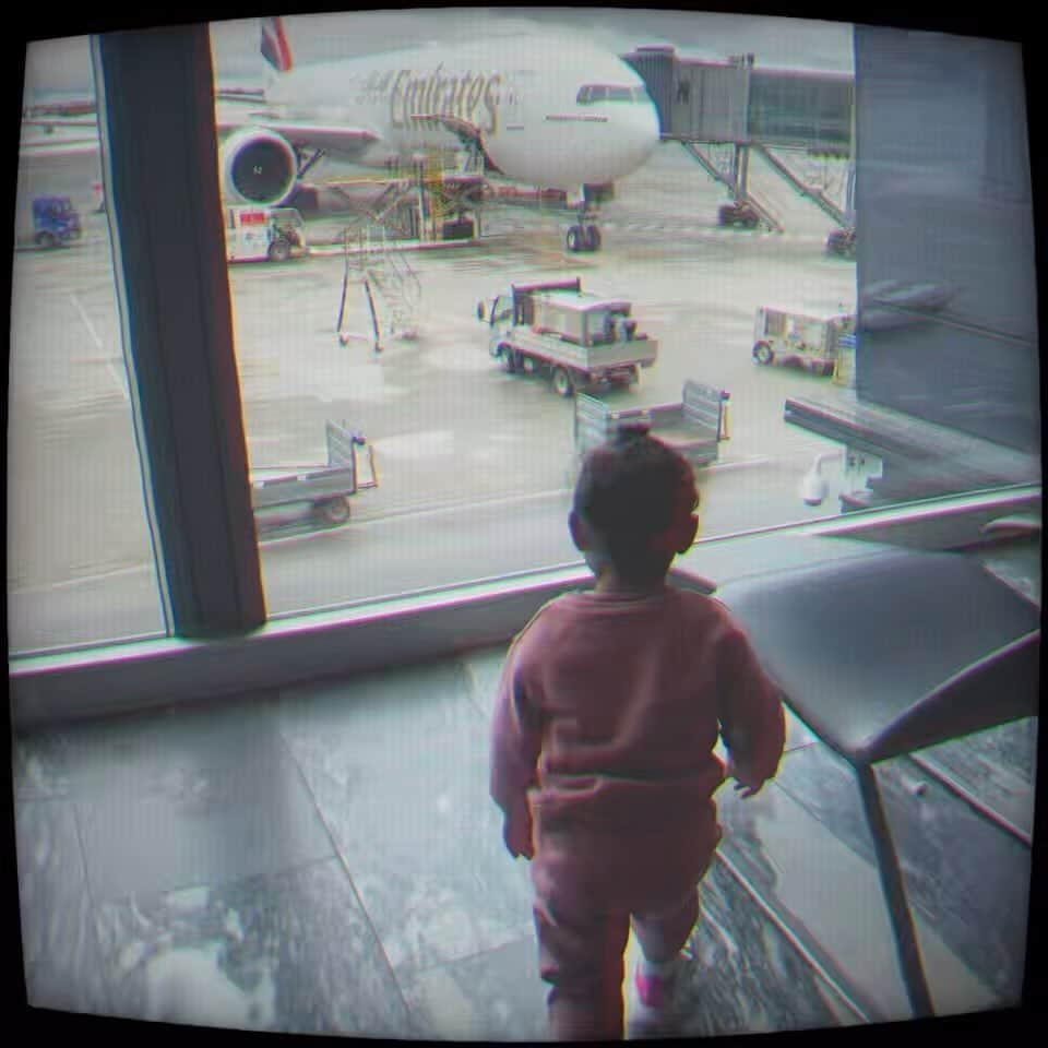 ニコ＆ヴィンスのインスタグラム：「Took my daughter on her first travel. Man it felt good to see her have the time of her life」