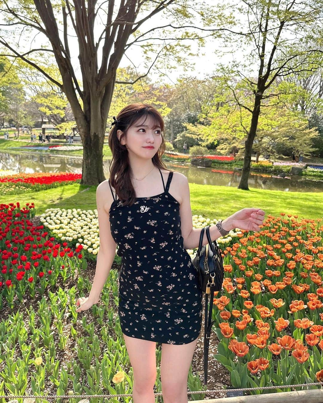 natsumiさんのインスタグラム写真 - (natsumiInstagram)「🌷🌼♡♩ ㅤㅤㅤㅤㅤㅤㅤㅤㅤㅤㅤㅤㅤ 昭和記念公園のちゅーりっぷ ほんとうに綺麗だった…☺︎ まだ、咲いてるみたいだから 見に行ってみてね 癒されまくりだよ🥺 ˎˊ˗ ㅤㅤㅤㅤㅤㅤㅤㅤㅤㅤㅤㅤㅤ ㅤㅤㅤㅤㅤㅤㅤㅤㅤㅤㅤㅤㅤ 盛れたから写真大量放出〜〜👊🏻笑 ㅤㅤㅤㅤㅤㅤㅤㅤㅤㅤㅤㅤㅤ ㅤㅤㅤㅤㅤㅤㅤㅤㅤㅤㅤㅤㅤ ㅤㅤㅤㅤㅤㅤㅤㅤㅤㅤㅤㅤㅤ #昭和記念公園 #チューリップ #チューリップ畑 #epine #花柄ワンピース #韓国ファッション #お散歩」4月9日 20時33分 - iskw_ntm