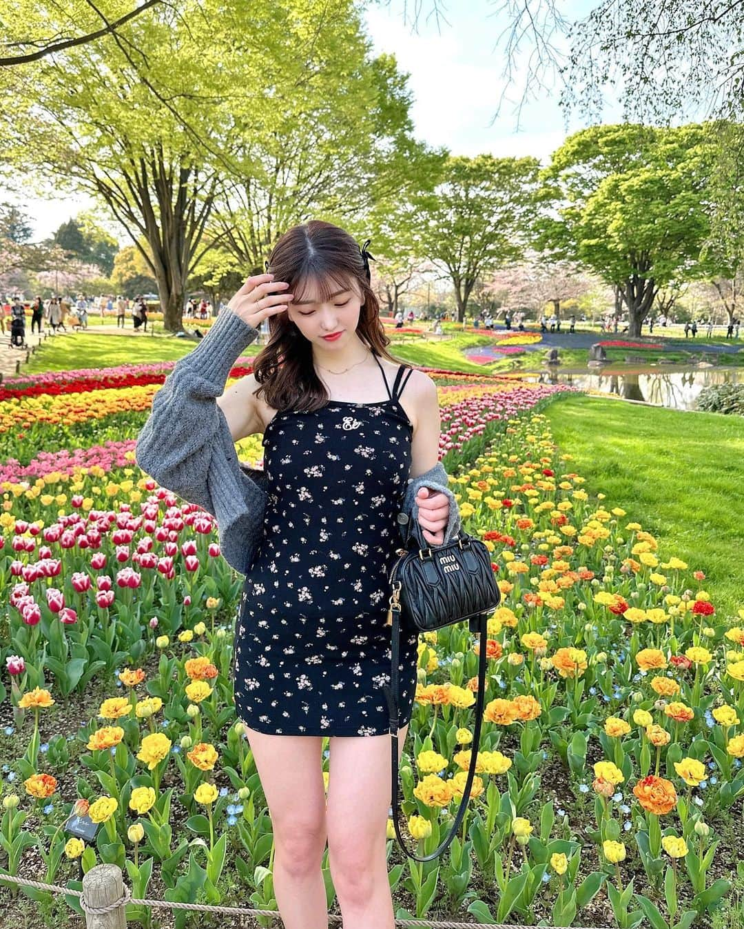 natsumiさんのインスタグラム写真 - (natsumiInstagram)「🌷🌼♡♩ ㅤㅤㅤㅤㅤㅤㅤㅤㅤㅤㅤㅤㅤ 昭和記念公園のちゅーりっぷ ほんとうに綺麗だった…☺︎ まだ、咲いてるみたいだから 見に行ってみてね 癒されまくりだよ🥺 ˎˊ˗ ㅤㅤㅤㅤㅤㅤㅤㅤㅤㅤㅤㅤㅤ ㅤㅤㅤㅤㅤㅤㅤㅤㅤㅤㅤㅤㅤ 盛れたから写真大量放出〜〜👊🏻笑 ㅤㅤㅤㅤㅤㅤㅤㅤㅤㅤㅤㅤㅤ ㅤㅤㅤㅤㅤㅤㅤㅤㅤㅤㅤㅤㅤ ㅤㅤㅤㅤㅤㅤㅤㅤㅤㅤㅤㅤㅤ #昭和記念公園 #チューリップ #チューリップ畑 #epine #花柄ワンピース #韓国ファッション #お散歩」4月9日 20時33分 - iskw_ntm