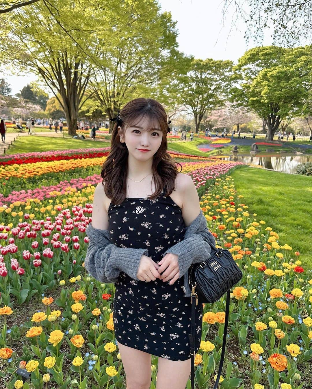 natsumiさんのインスタグラム写真 - (natsumiInstagram)「🌷🌼♡♩ ㅤㅤㅤㅤㅤㅤㅤㅤㅤㅤㅤㅤㅤ 昭和記念公園のちゅーりっぷ ほんとうに綺麗だった…☺︎ まだ、咲いてるみたいだから 見に行ってみてね 癒されまくりだよ🥺 ˎˊ˗ ㅤㅤㅤㅤㅤㅤㅤㅤㅤㅤㅤㅤㅤ ㅤㅤㅤㅤㅤㅤㅤㅤㅤㅤㅤㅤㅤ 盛れたから写真大量放出〜〜👊🏻笑 ㅤㅤㅤㅤㅤㅤㅤㅤㅤㅤㅤㅤㅤ ㅤㅤㅤㅤㅤㅤㅤㅤㅤㅤㅤㅤㅤ ㅤㅤㅤㅤㅤㅤㅤㅤㅤㅤㅤㅤㅤ #昭和記念公園 #チューリップ #チューリップ畑 #epine #花柄ワンピース #韓国ファッション #お散歩」4月9日 20時33分 - iskw_ntm