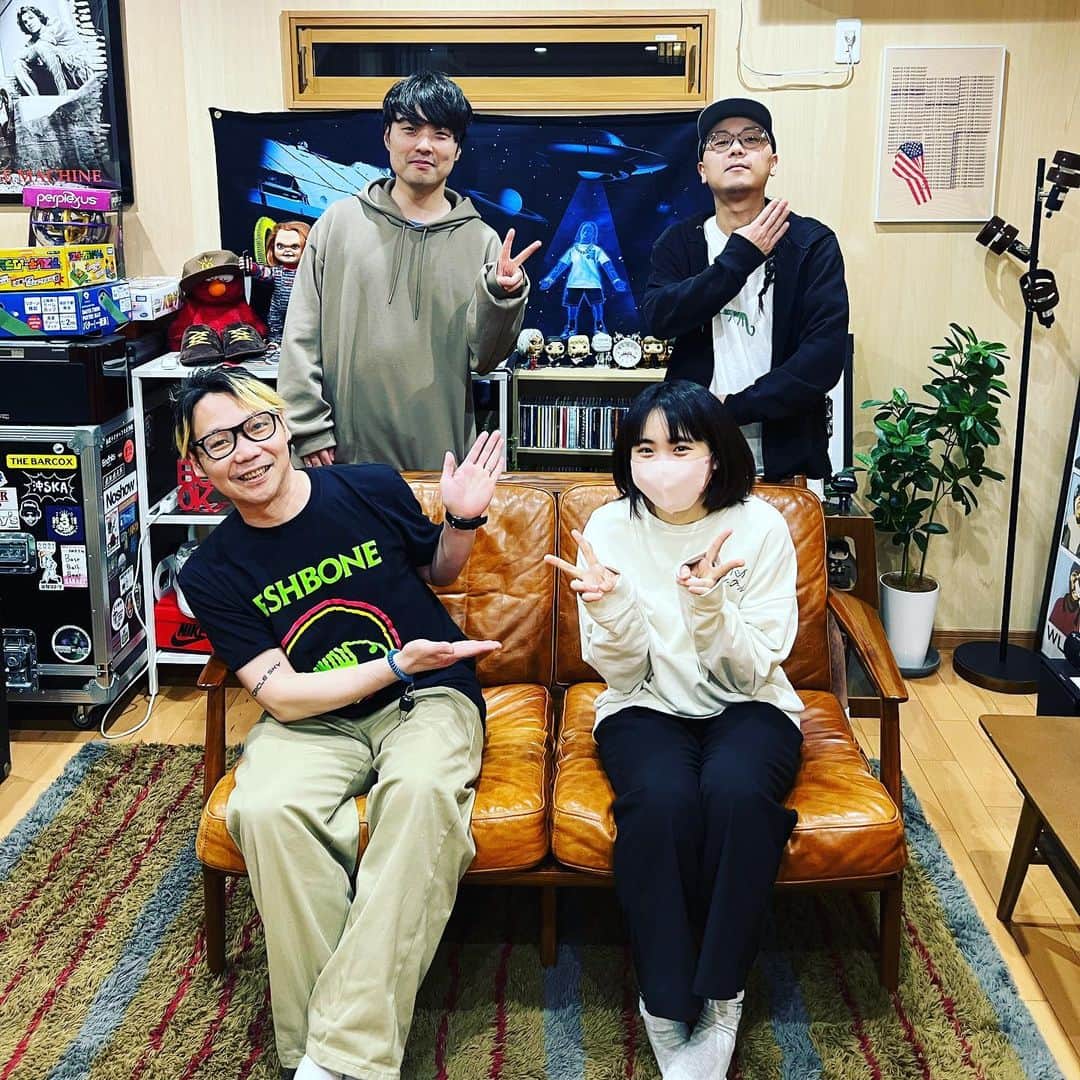 のインスタグラム：「未菜ちゃん(@mgmg_mina37 )に提供させていただいた新曲『MUSIC』のRECしてきました！  Dr.はゴウ(@go110350 )、Ba.はタフネス(@mizuoke )の布陣でPOPな仕上がりになりそうです✨お楽しみに✊」