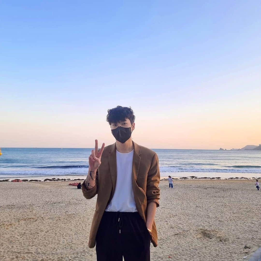 のインスタグラム：「부산 다녀왔다! 다들 주말 어떻게 보냄? 🤗」