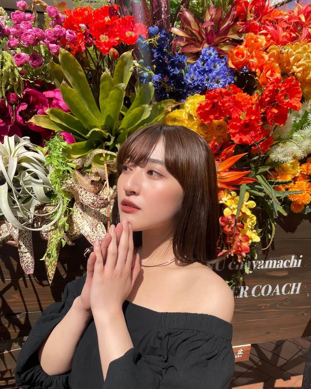 山崎亜美瑠さんのインスタグラム写真 - (山崎亜美瑠Instagram)「💐🌼 カラフルなお花見ると元気でる.」4月9日 20時37分 - amiru__7