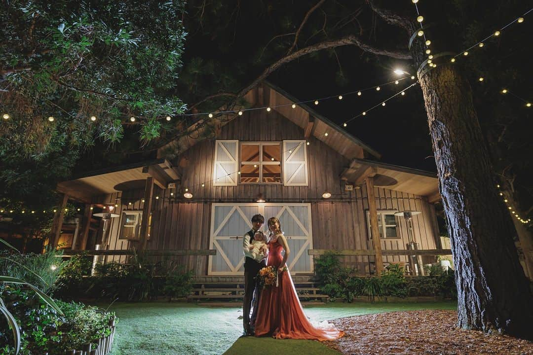 BARN&FOREST148さんのインスタグラム写真 - (BARN&FOREST148Instagram)「@barn_and_forest148 ・ ・ Nigth Wedding in the BARN*  ブライダルフェアのご予約やお問合せは InstagramのDMでも承っております*  #結婚式ツーショット #ツーショット #結婚式 #挙式写真 #映画のようなワンシーン #千葉花嫁 #ナチュラルウエディング #バーンアンドフォレスト148 #ウエディングフォト #結婚式写真 #ウエディング撮影 #ガーデンウエディング #barnandforest148 #卒花嫁 #プレ花嫁 #千葉結婚式 #バーンウエディング #weddingphotography #barnwedding #ラスティックウエディング #バーンアンドフォレスト #ツーショット #ガーデン挙式 #映画のような #148花嫁 #流山おおたかの森 #千葉結婚式場 #結婚式場 #100年後も語り継がれる結婚式」4月9日 21時00分 - barn_and_forest148