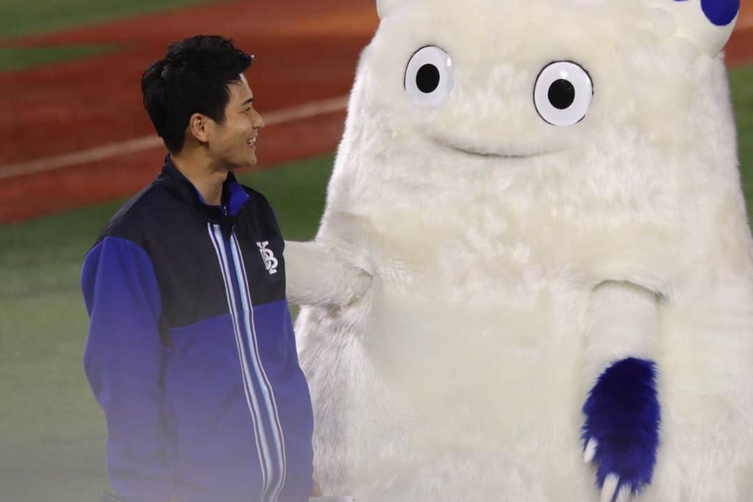 のインスタグラム：「本拠地開幕6連戦『OPENING SERIES 2023』4勝1敗⚾️ 刺激的な日々でした。 これからも皆さんと戦っていける喜びが半端じゃないです。 優勝したい！日本一になりたい！本当に！また横浜スタジアムで会いましょう！  #baystars #横浜頂戦 #横浜DeNAベイスターズ #スタジアムDJ #アナウンサー #山田みきとし」