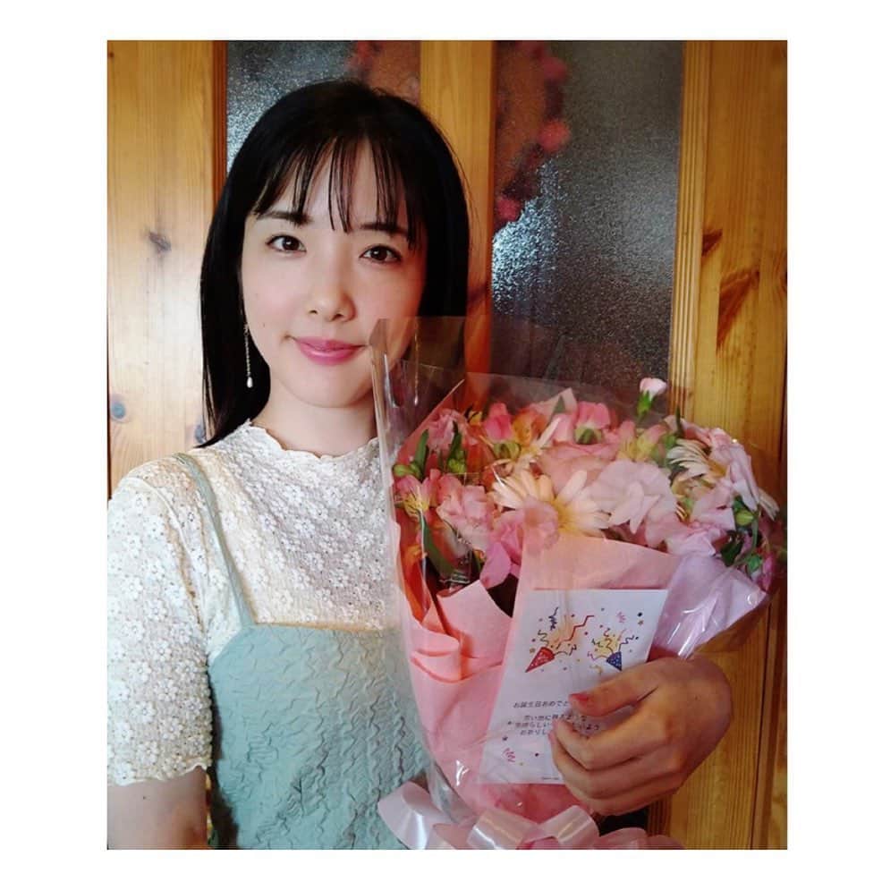 落合萌さんのインスタグラム写真 - (落合萌Instagram)「Birth day💐」4月9日 21時04分 - moe_ochiai