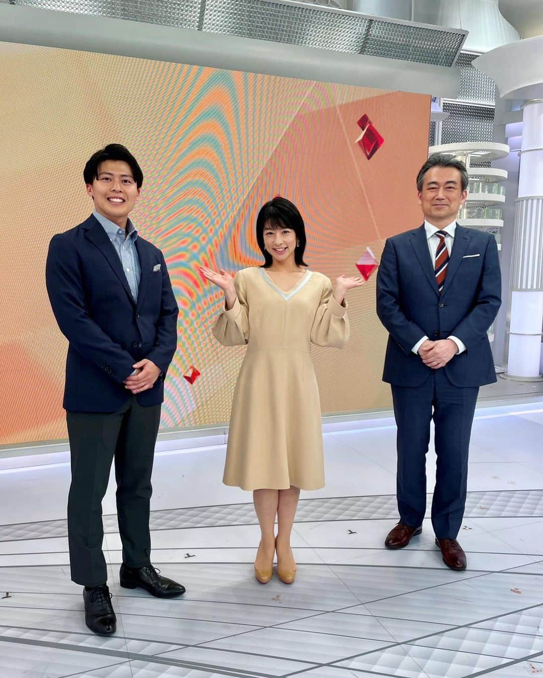 生野陽子さんのインスタグラム写真 - (生野陽子Instagram)「4月から 「Live News イット！」は、 勝野アナとお伝えしています☺︎  フレッシュです！  そして、先週末撮影したもの。 「めざましテレビ」30周年 おめでとうございます！  私も奥寺さんも めざましファミリー☺︎」4月9日 21時04分 - yoko_shono