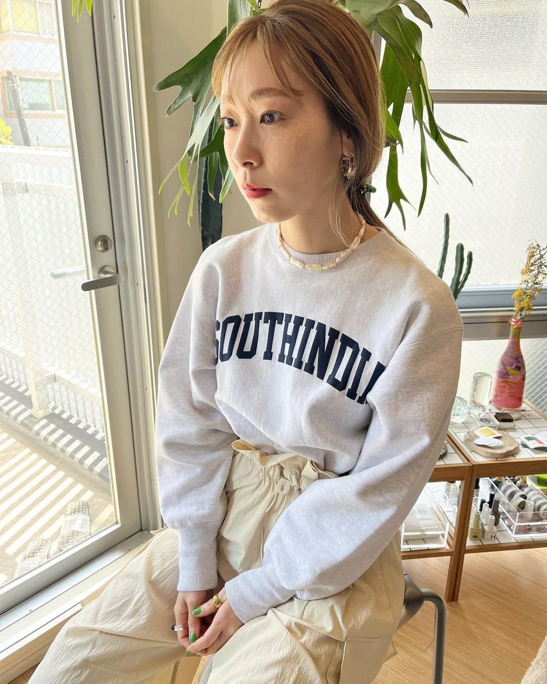 YU-U（工藤由布）のインスタグラム：「今週のイロイロ👖 花粉が落ち着いてきた気がする🤧 そして気温が上がってきて嬉しい🫶🏻 ・・・ #u__clothes」