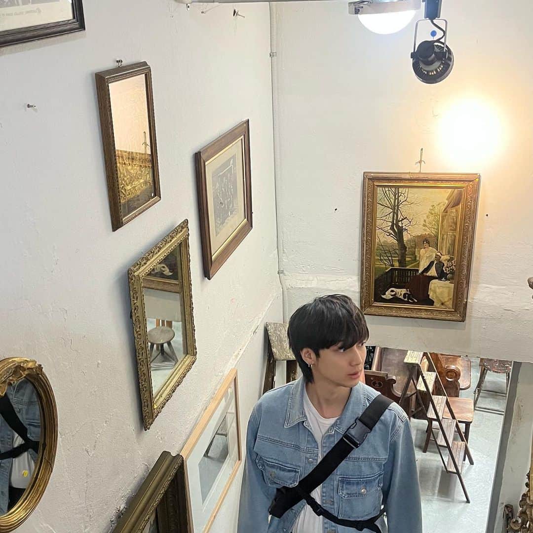 クァンミンのインスタグラム：「🫤🫤🫤😐」