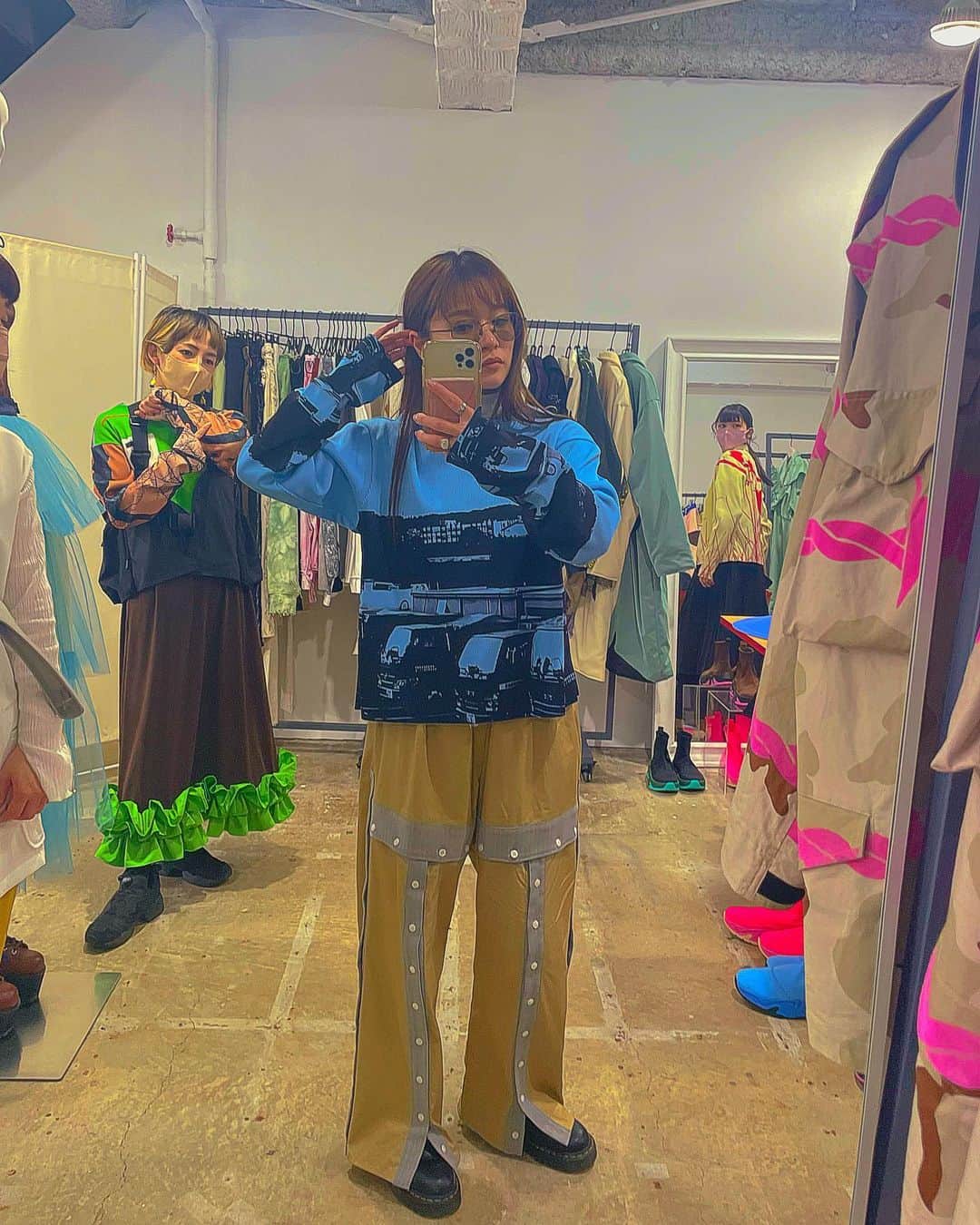 fumikaのインスタグラム：「⁡ 先日 @nontokyo_official さんの展示会へ🌼 デザインも肌触りも良くて 低身長でもフィットする (裾上げしなくていいなんて...🥺✨) 願ったり叶ったり。 ⁡ 届くのが楽しみ💓  #nontokyo #fasion #2023 #AW」